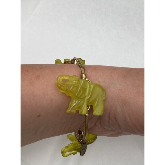 Bourbon and Boweties Bracelet Bangle Green Jade Elephants 7.25” - Picture 6 of 8